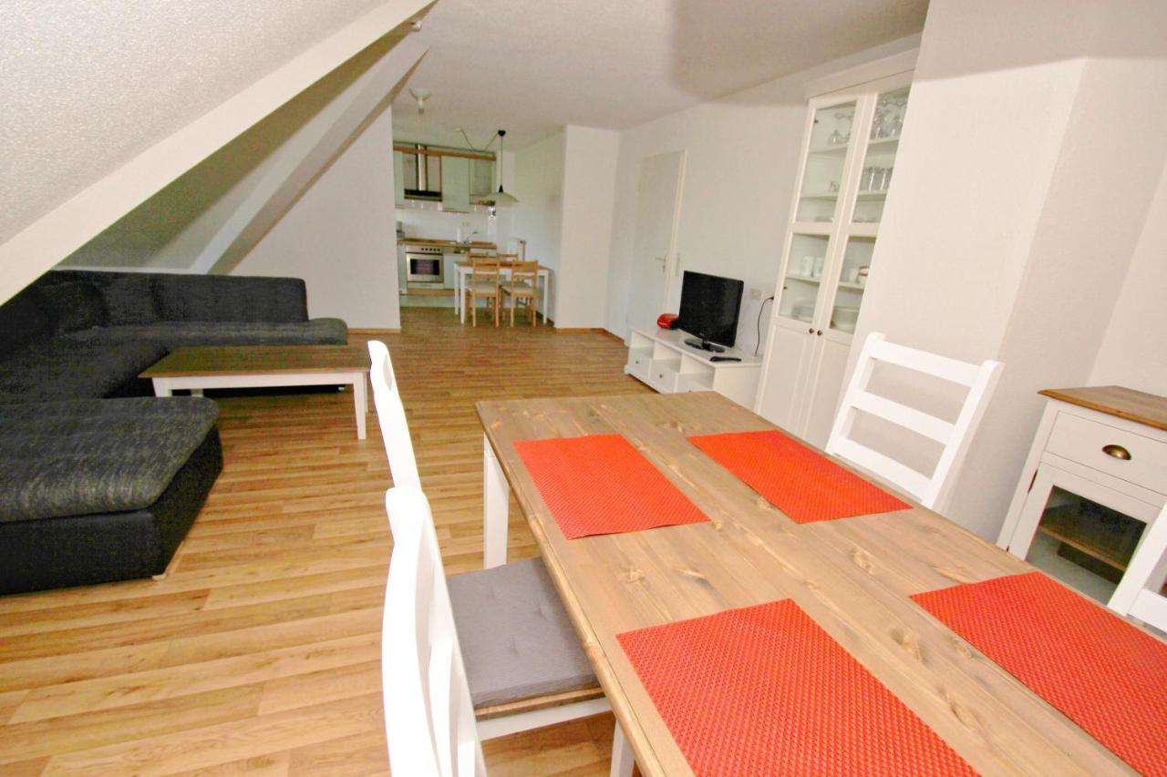 Strandnah Mit Balkon, Gratis Nutzung Vom Ahoi Erlebnisbad Und Sauna In Sellin - Strandhaus Moenchgut Fewo21 Lobbe Exteriör bild