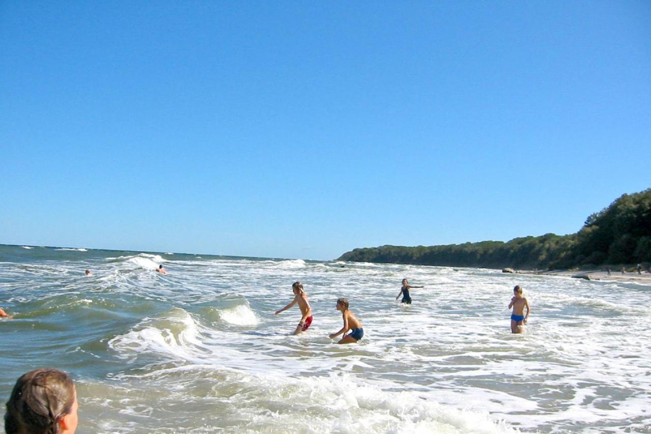Strandnah Mit Balkon, Gratis Nutzung Vom Ahoi Erlebnisbad Und Sauna In Sellin - Strandhaus Moenchgut Fewo21 Lobbe Exteriör bild